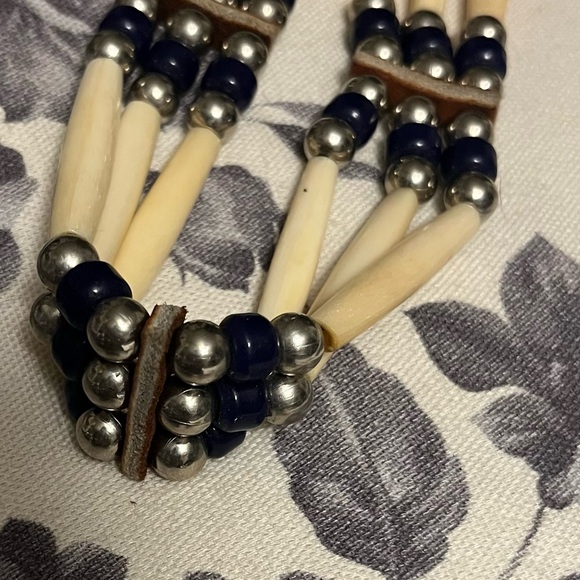 Native American style choker necklace , handmade bone leather and beading - Picture 4 of 5